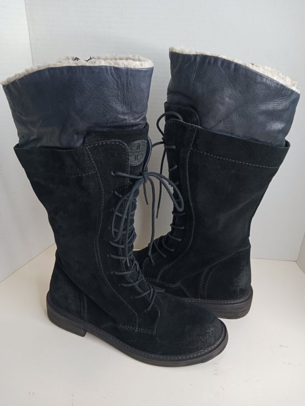 Vintage Foundry Kelly Black Suede Zip Lace-up Fleece Lined Tall boots Size 8M